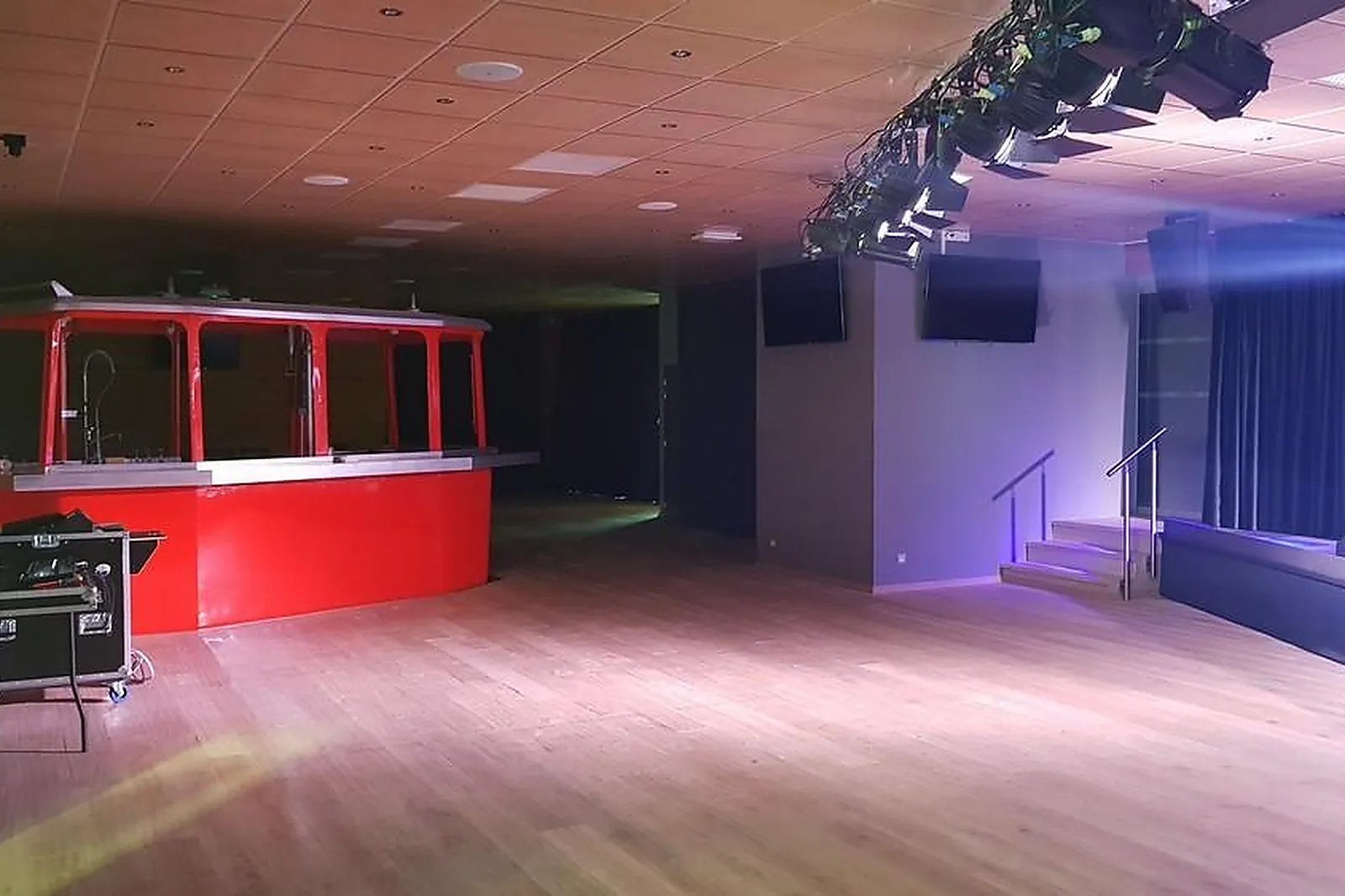 Lieux événementiels, ESPACE MÉDIA TÉLÉCABINE