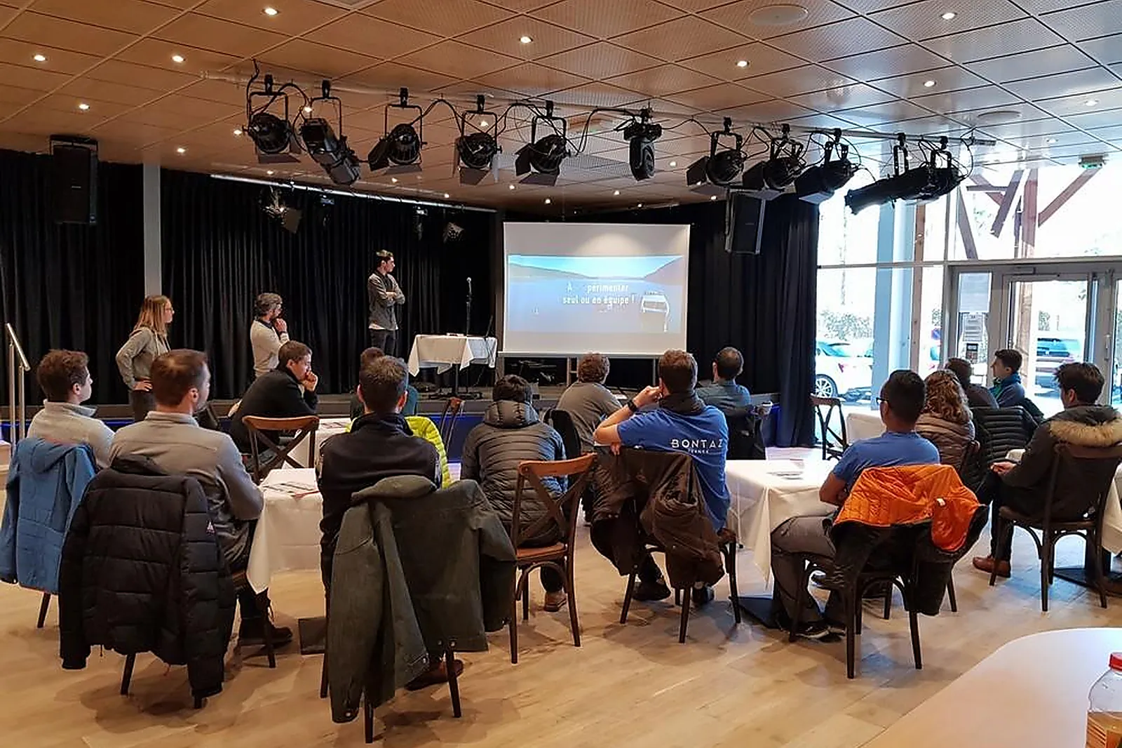 Lieux événementiels, ESPACE MÉDIA TÉLÉCABINE