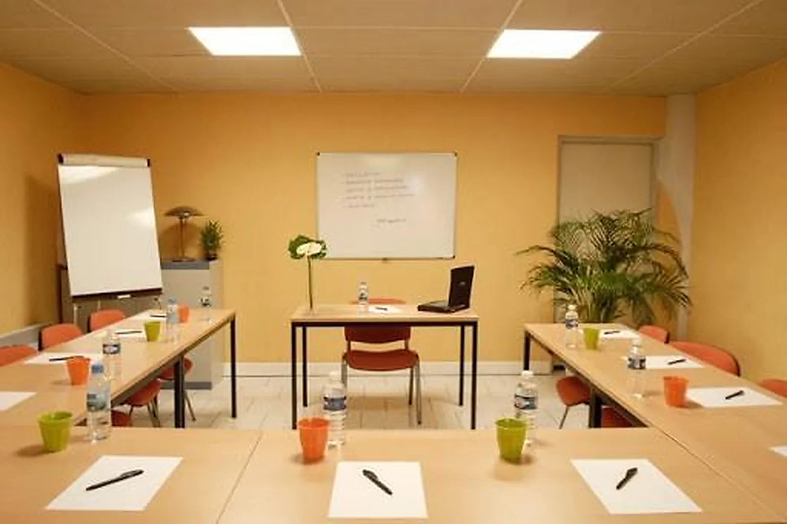 Lieux événementiels, ESPACE TROIS TIERS