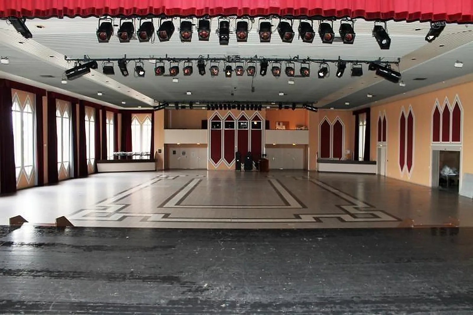 Lieux événementiels, ESPACE CULTUREL DU CHÂTEAU DES ROCHERS