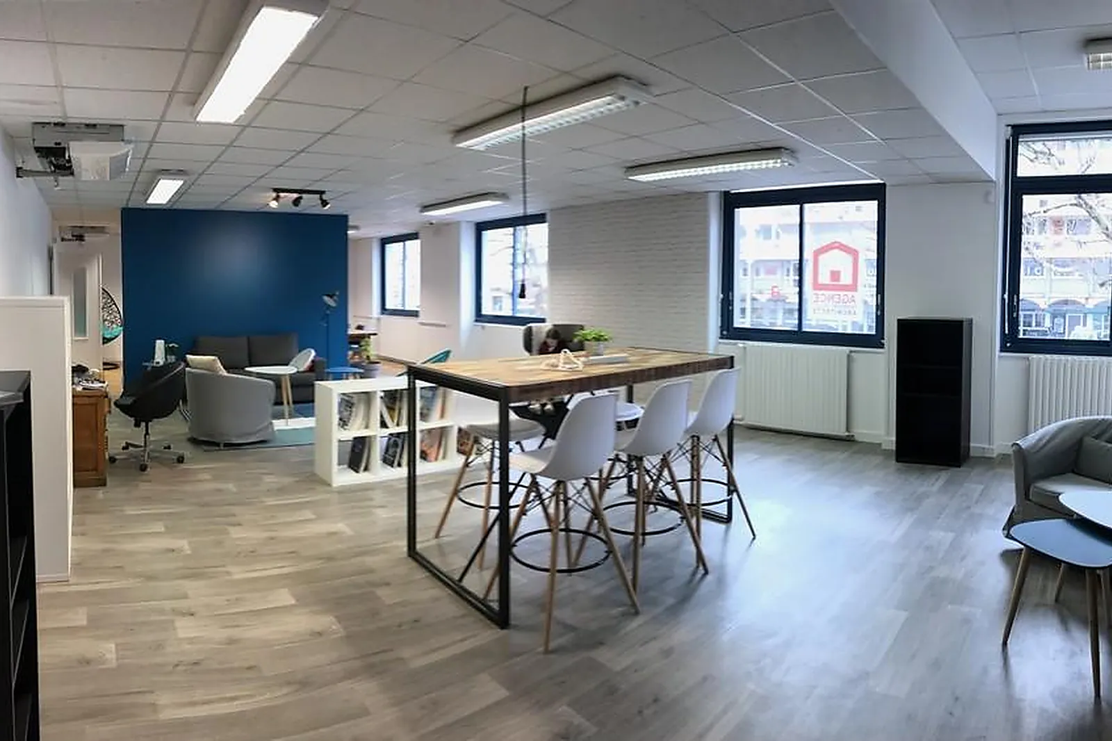 Lieux événementiels, ESPACE DE COWORKING LA KAFTIÈR