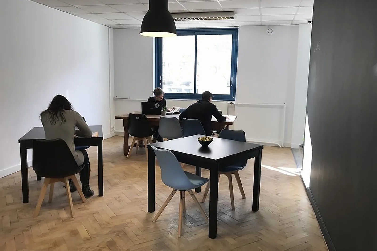 Lieux événementiels, ESPACE DE COWORKING LA KAFTIÈR