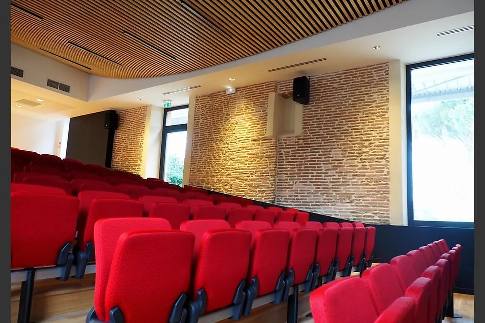 Lieux événementiels, ESPACE DES HUMANITÉS