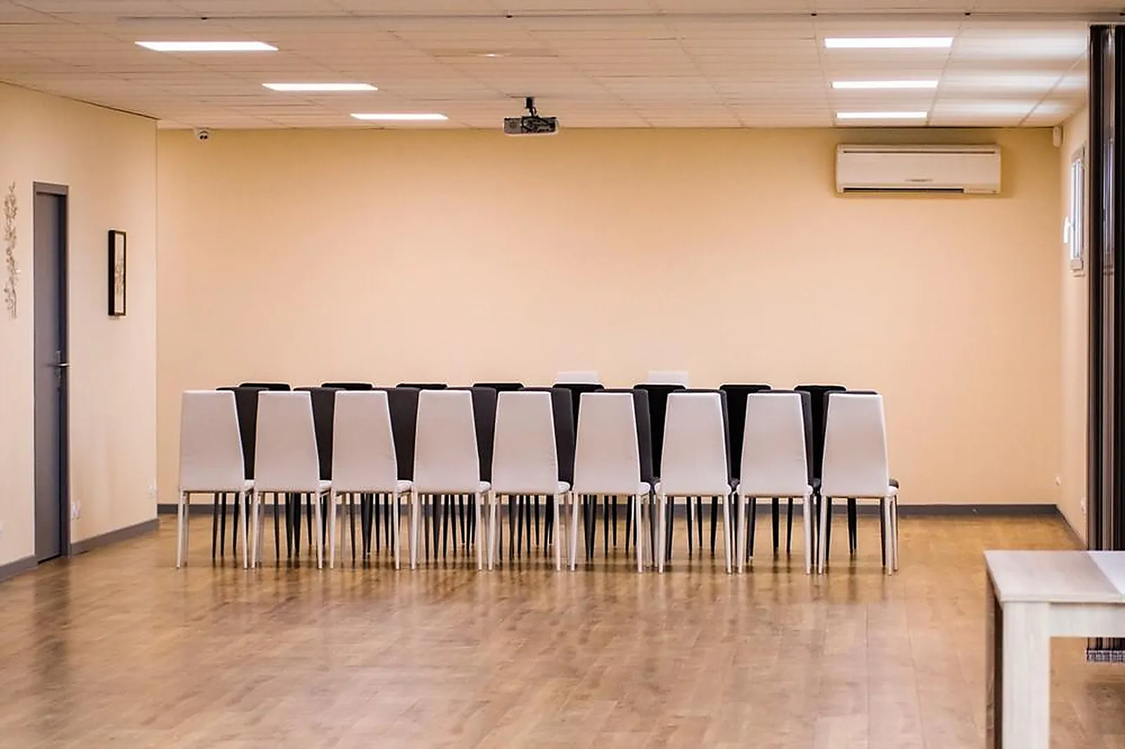 Lieux événementiels, ESPACE DES LAURIERS