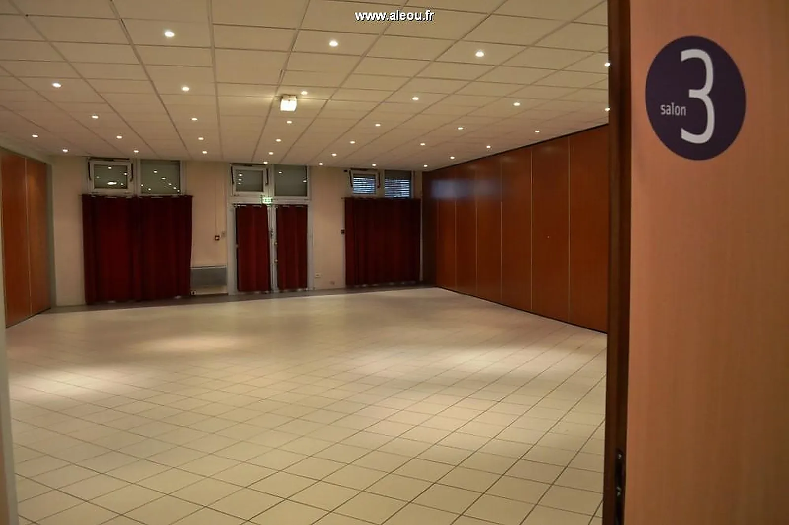 Lieux événementiels, ESPACE ÉVÉNEMENTIEL LES ESSELIERES