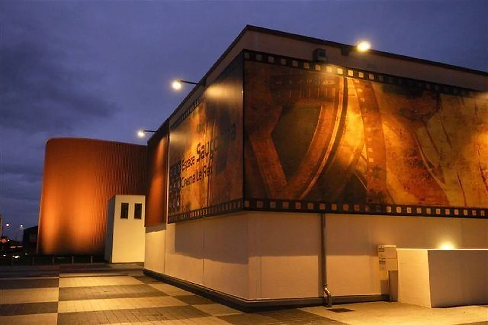 Lieux événementiels, ESPACES SAUGONNA