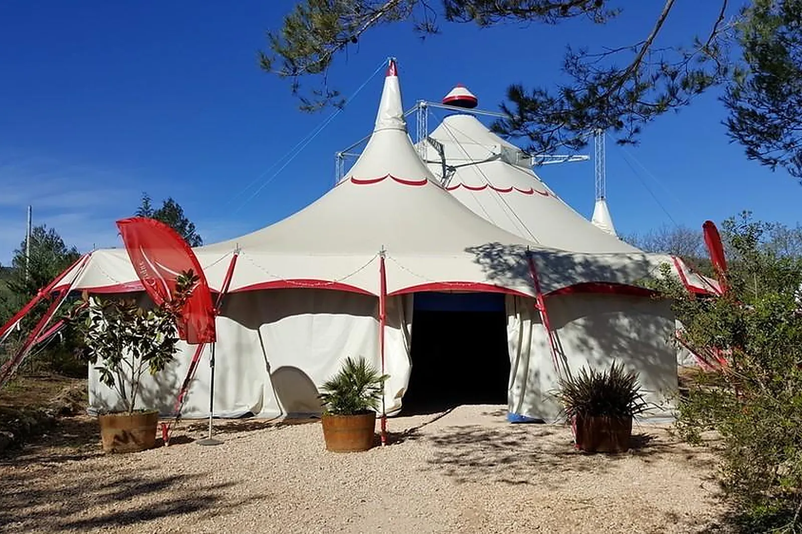 Lieux événementiels, ESPRIT DE CIRQUE