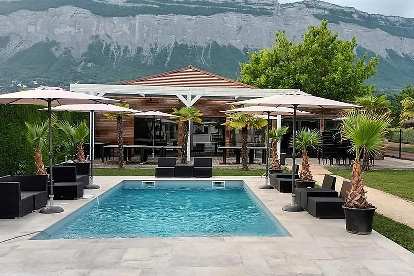 Lieux événementiels, ETABLISSEMENT LE 197