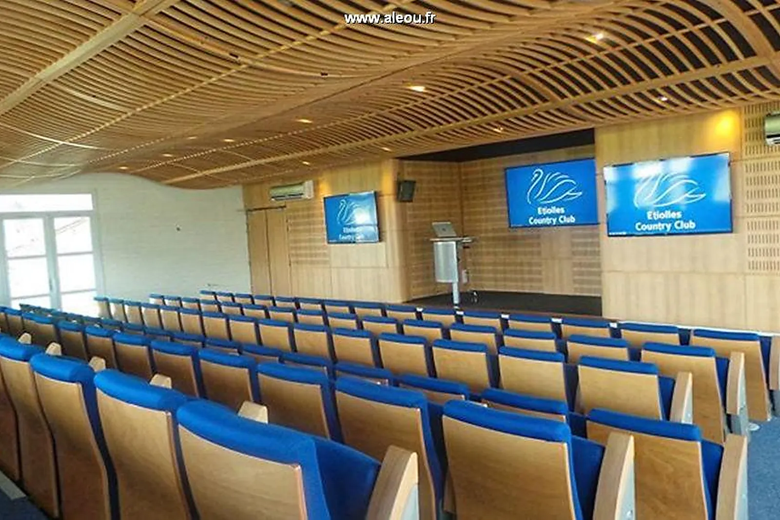 Lieux événementiels, ETIOLLES COUNTRY CLUB