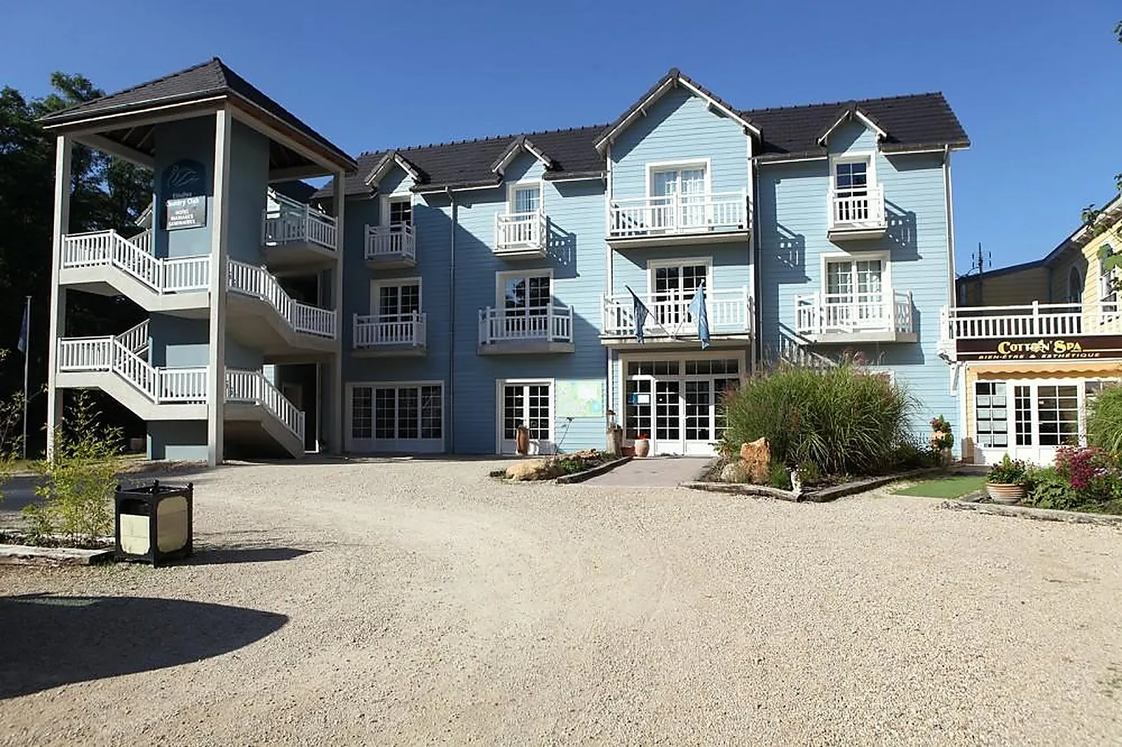 Lieux événementiels, ETIOLLES COUNTRY CLUB