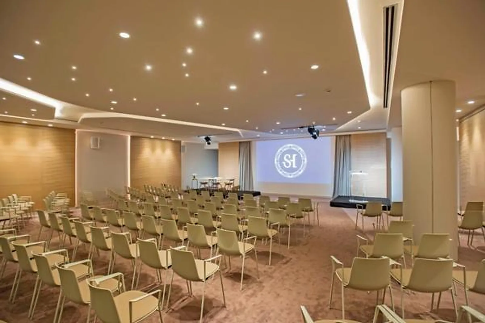 Lieux événementiels, ETOILE BUSINESS CENTER