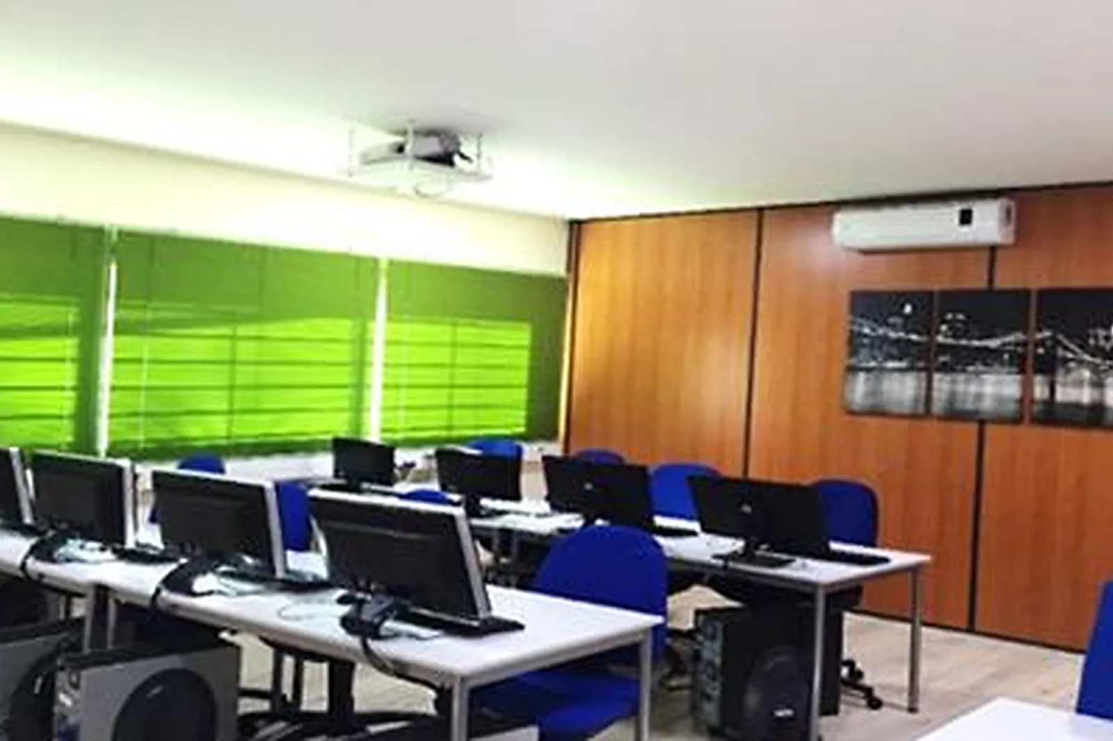 Lieux événementiels, EXPERNET LE PORT