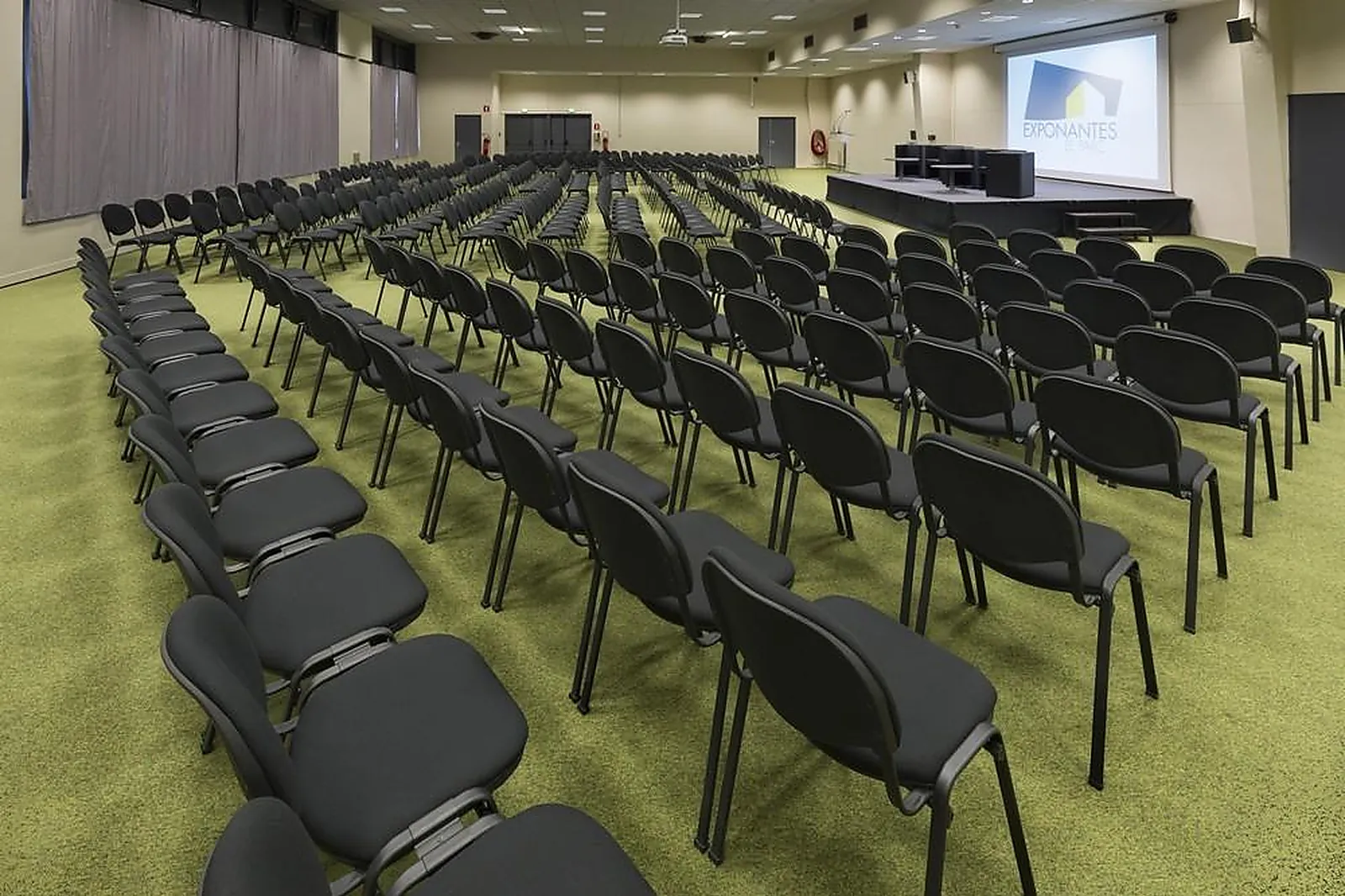 Lieux événementiels, EXPONANTES LE PARC