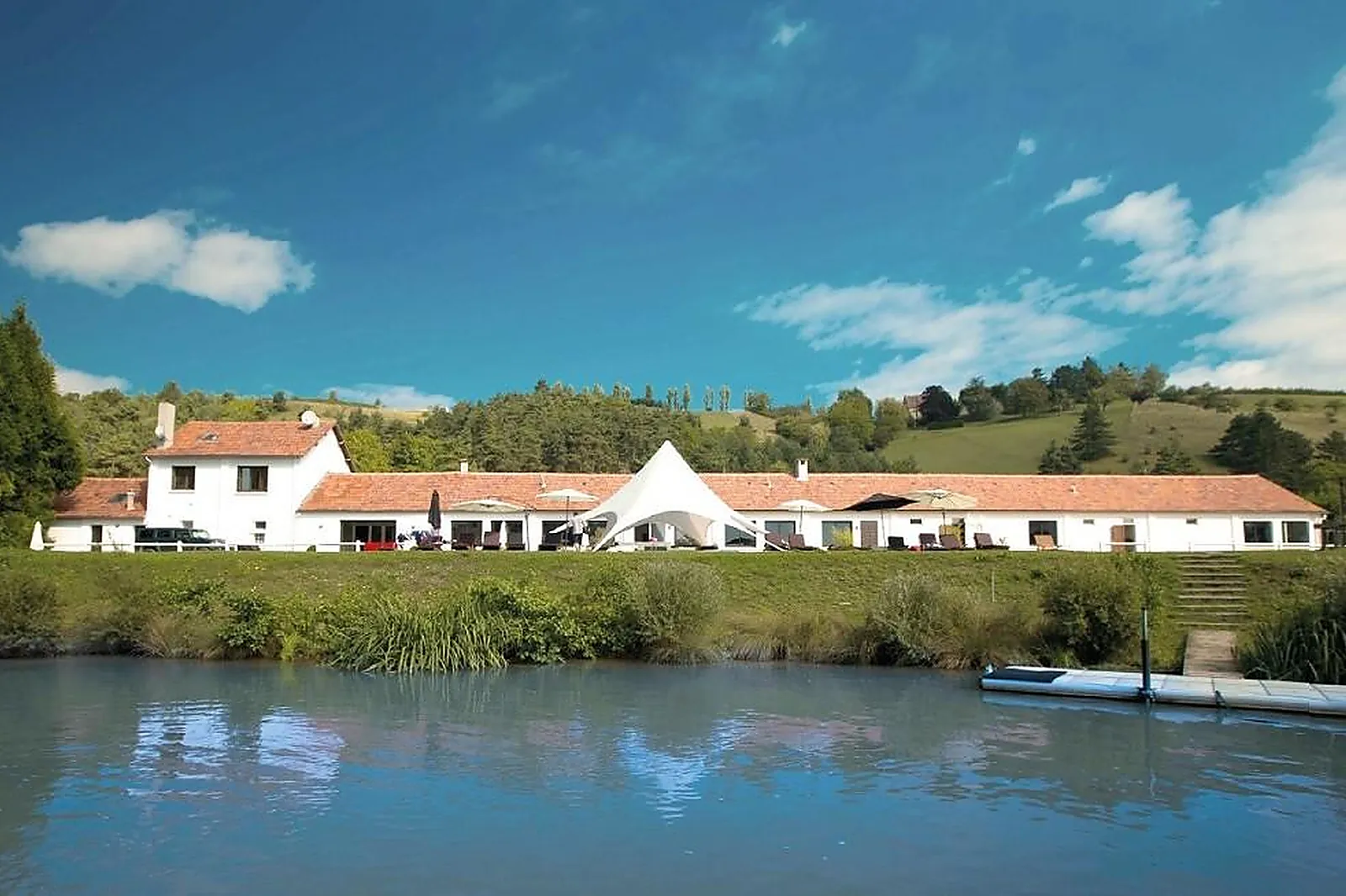 Lieux événementiels, EZY LAKE