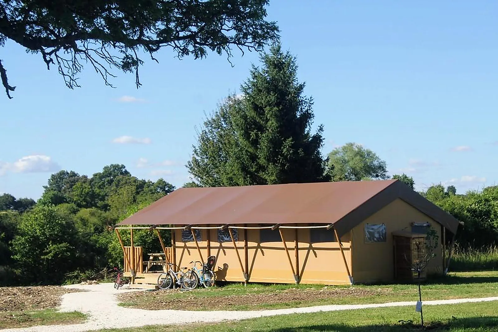 Lieux événementiels, FAMILY ECOLODGE