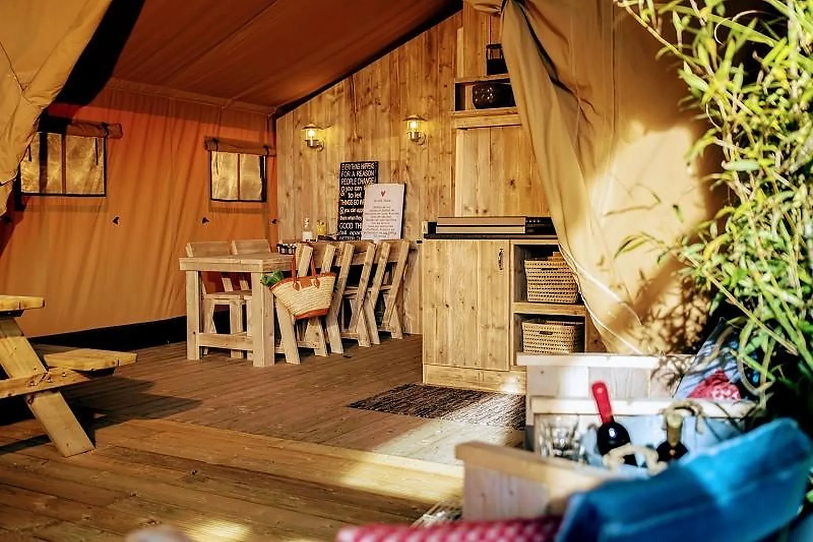 Lieux événementiels, FAMILY ECOLODGE