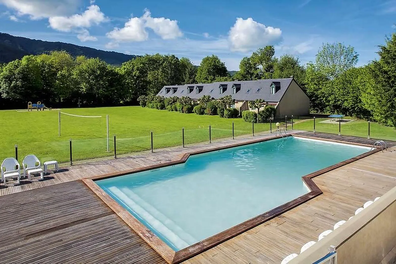 Lieux événementiels, FAMILY HOTEL