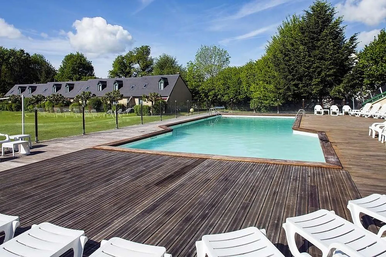 Lieux événementiels, FAMILY HOTEL