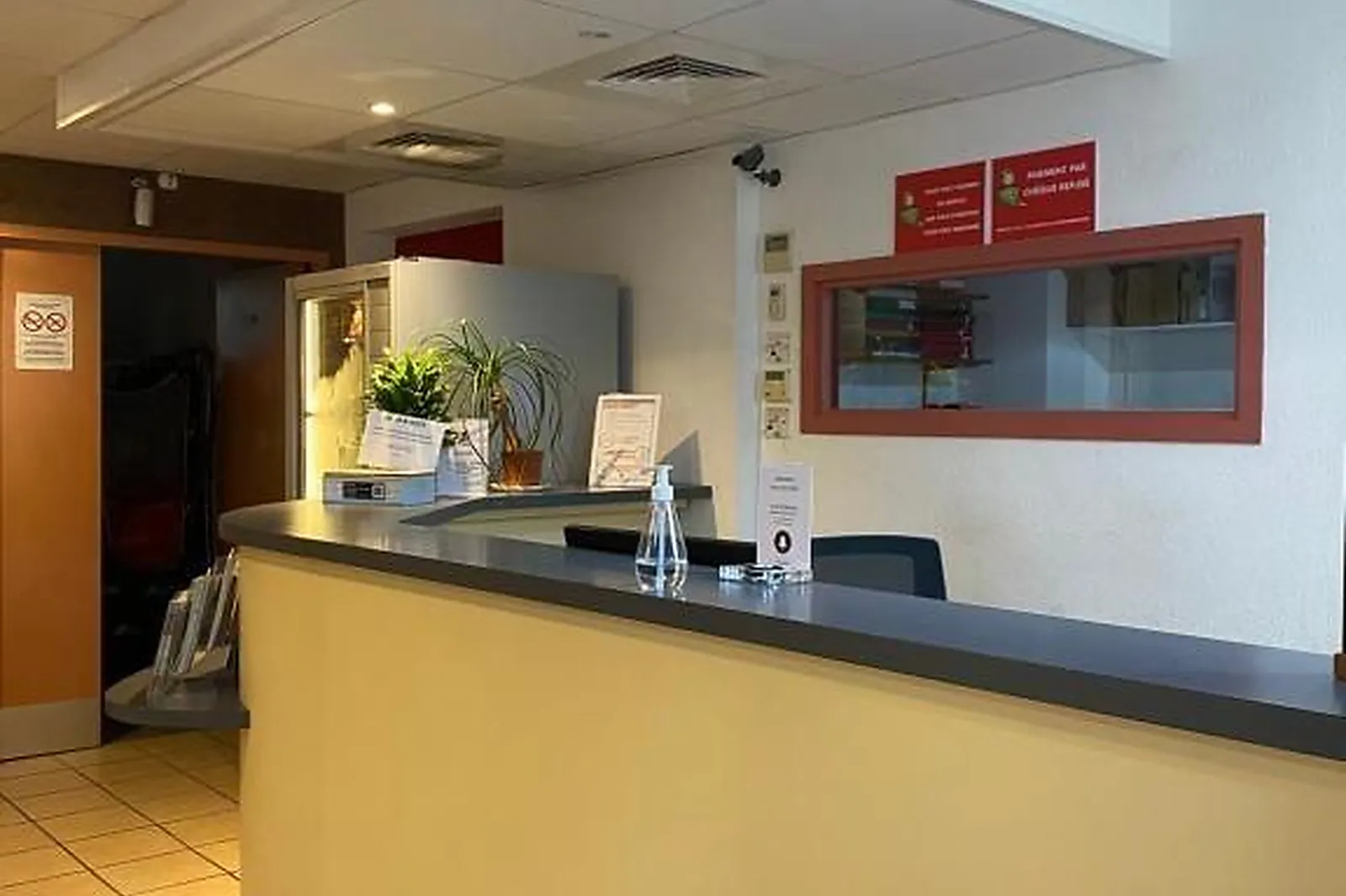 Lieux événementiels, FASTHÔTEL NÎMES OUEST LUNEL