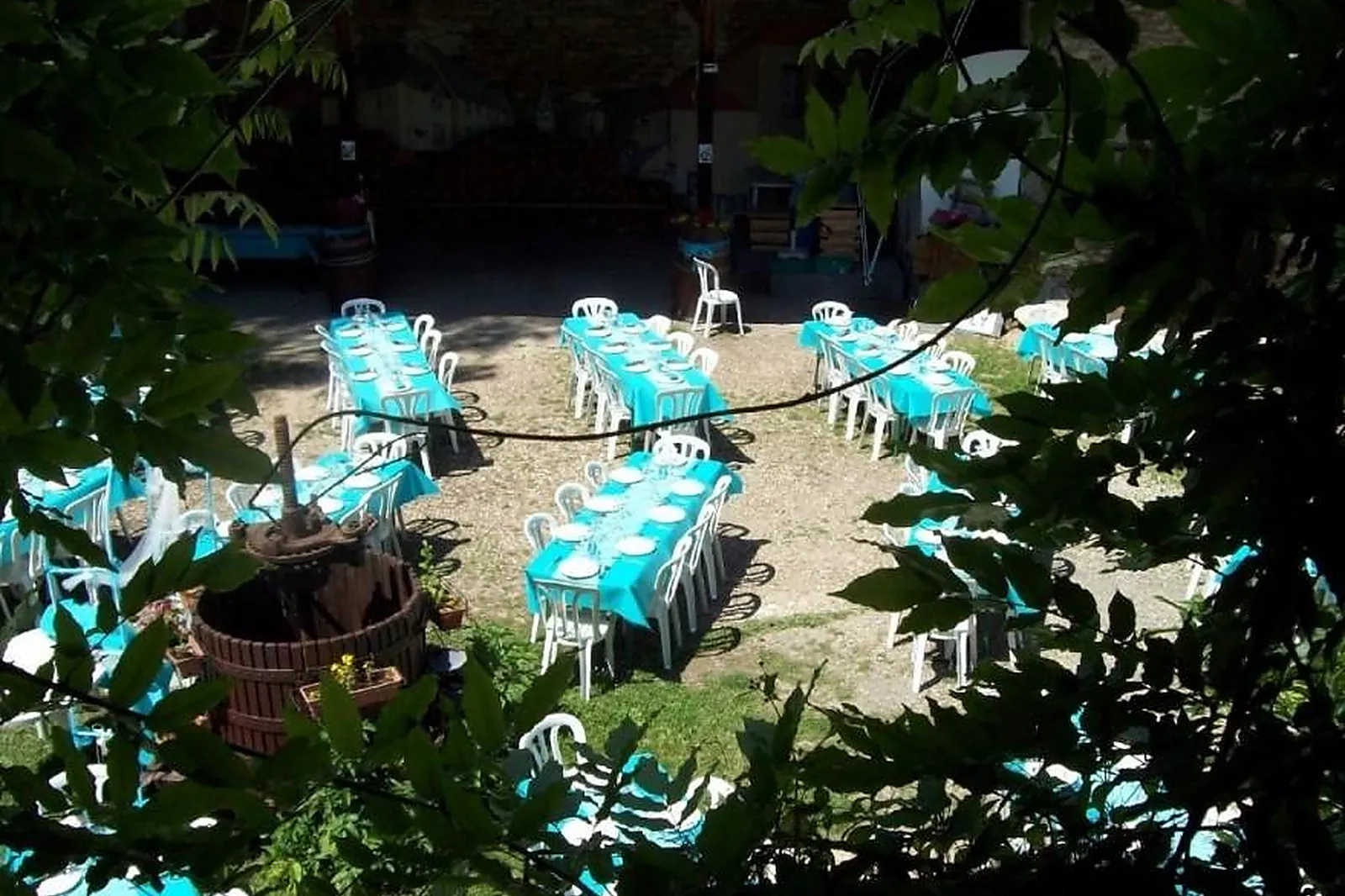 Lieux événementiels, FERME DE DAMPLY