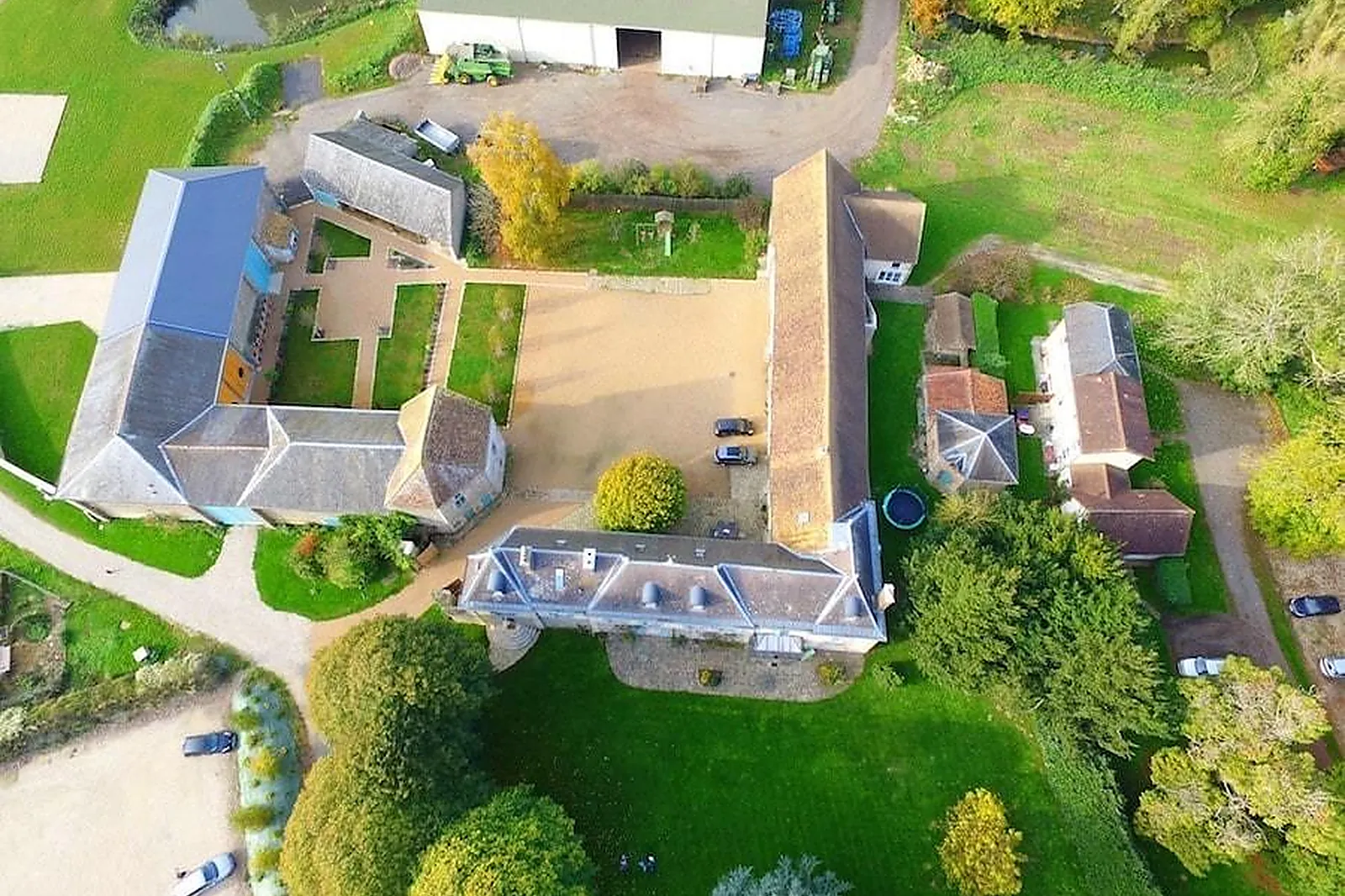 Lieux événementiels, FERME D'ARMENON