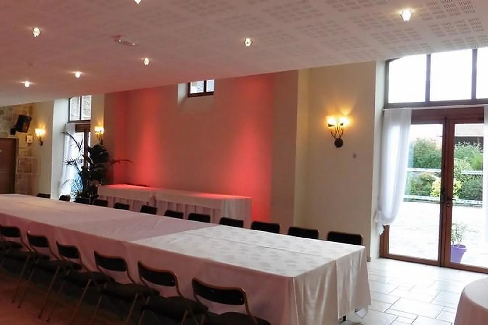 Lieux événementiels, FERME D'AUXONNETTES