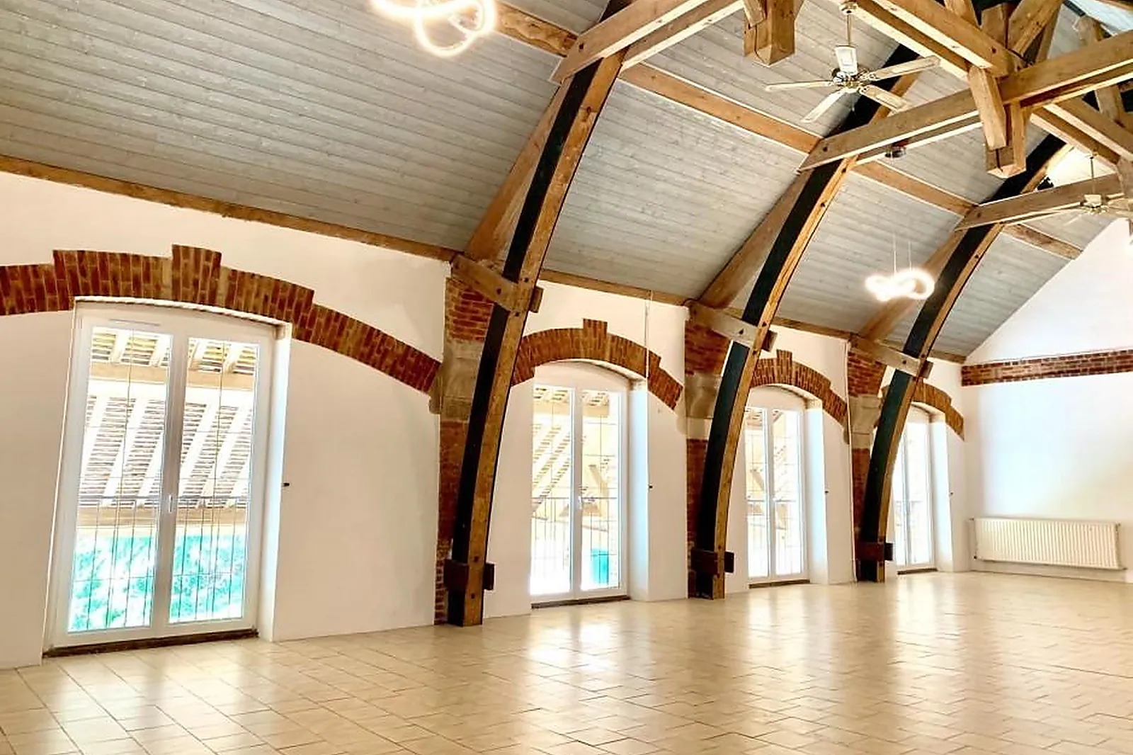 Lieux événementiels, FERME DE FOREST