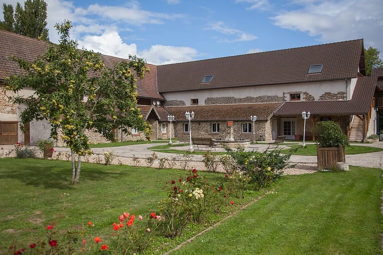 Lieux événementiels, FERME DE LA PETITE LOGE