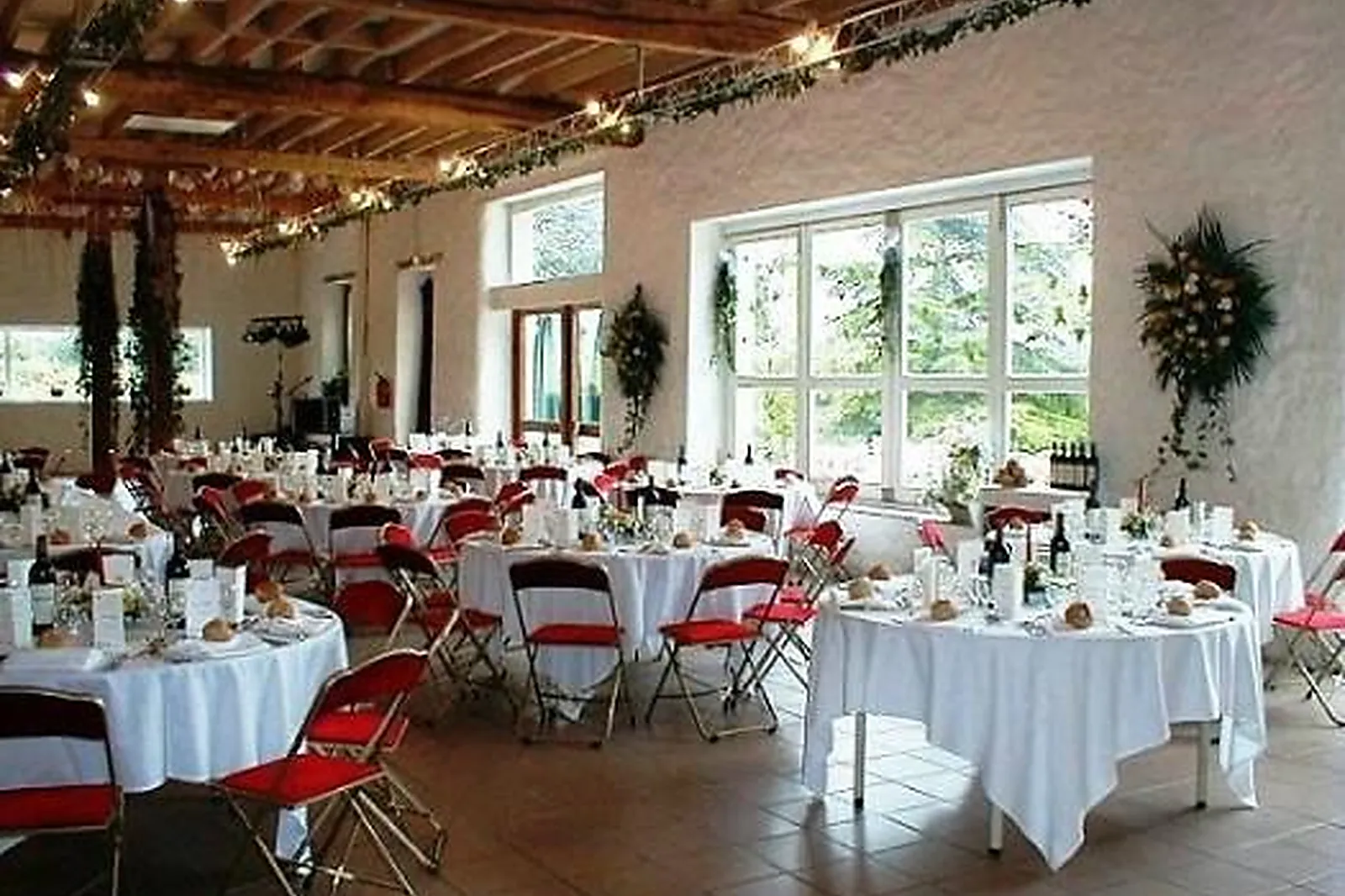 Lieux événementiels, FERME DE MONTBLIN