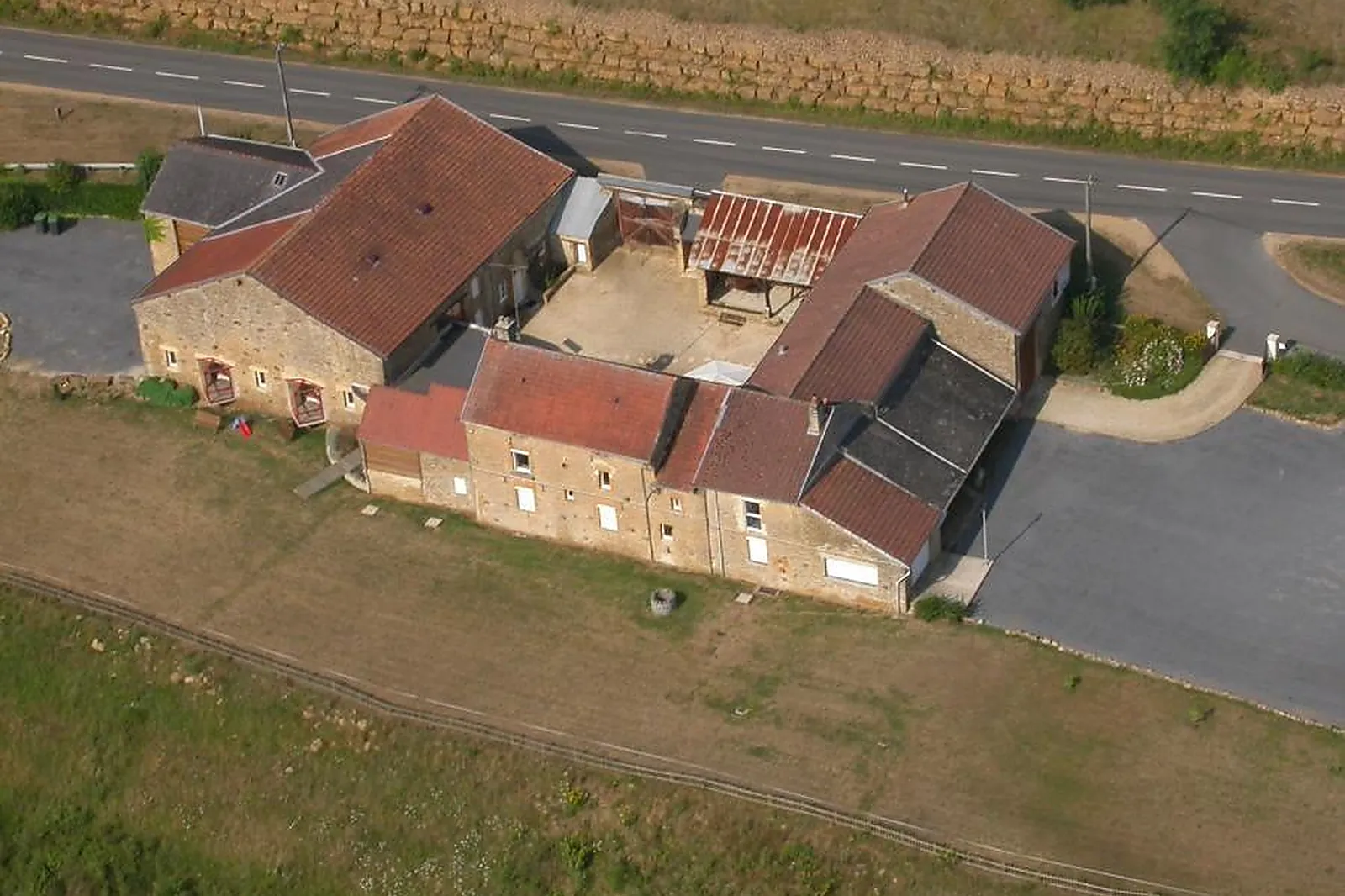 Lieux événementiels, FERME DE MONTHIMONT