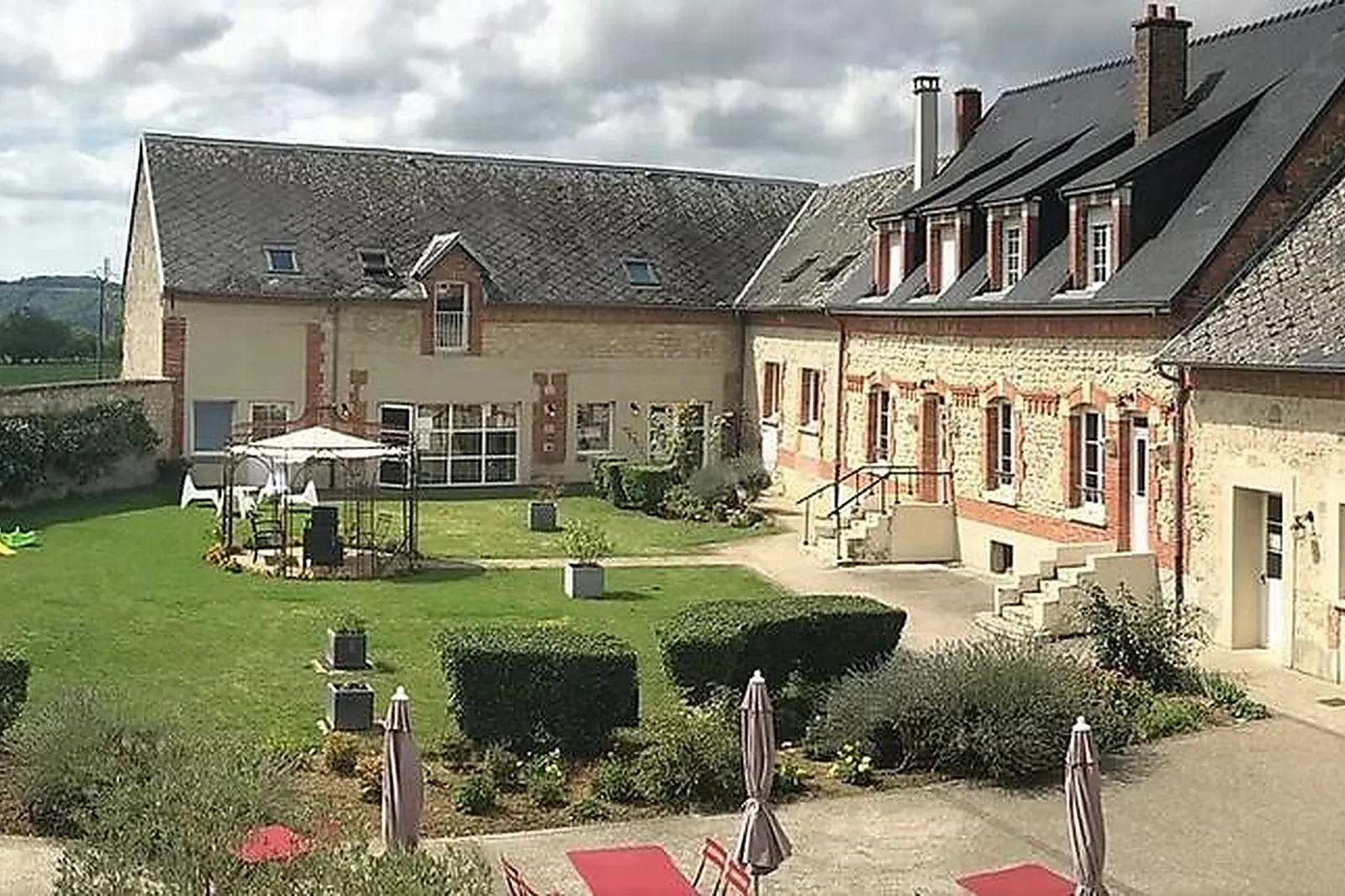 Lieux événementiels, FERME DU CHÂTEAU