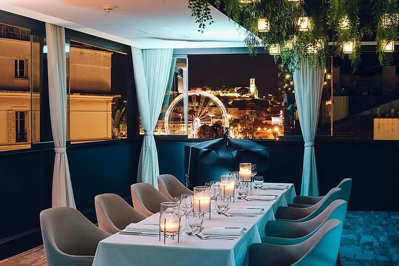 Lieux événementiels, FIVE SEAS HÔTEL