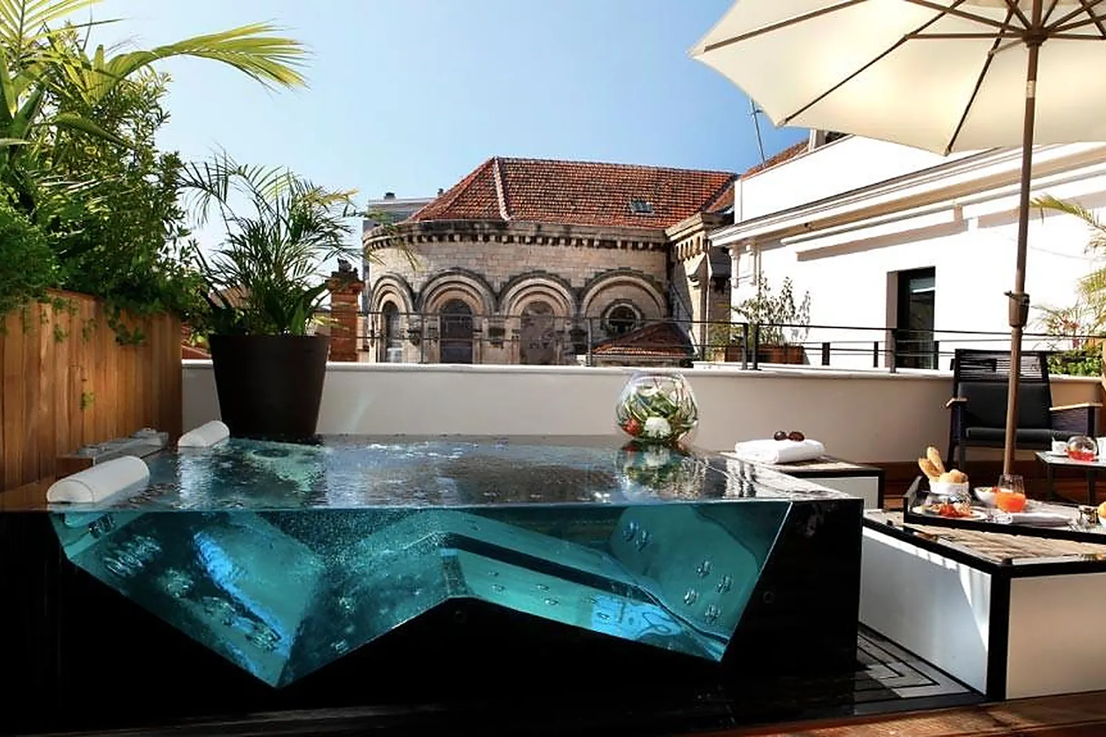 Lieux événementiels, FIVE SEAS HÔTEL