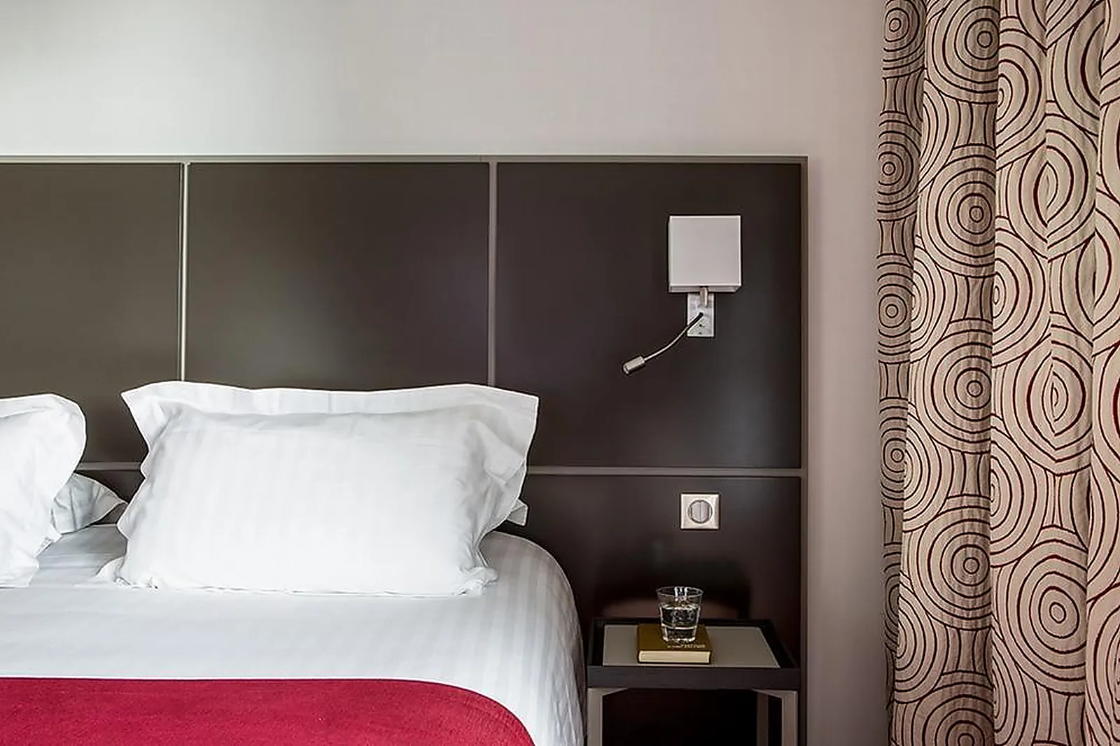 Lieux événementiels, FOREST HILL PARIS MEUDON VELIZY