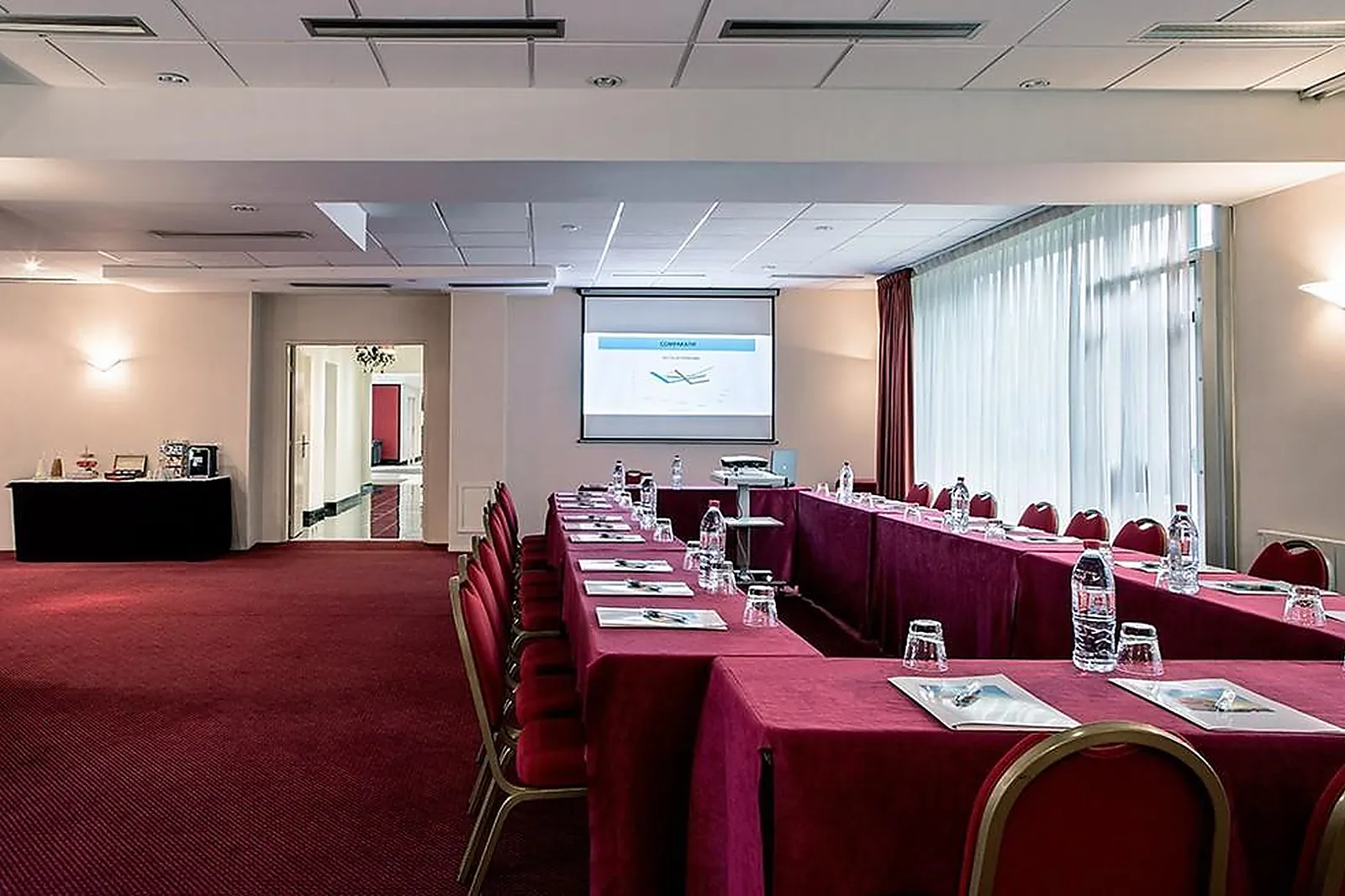 Lieux événementiels, FOREST HILL PARIS MEUDON VELIZY