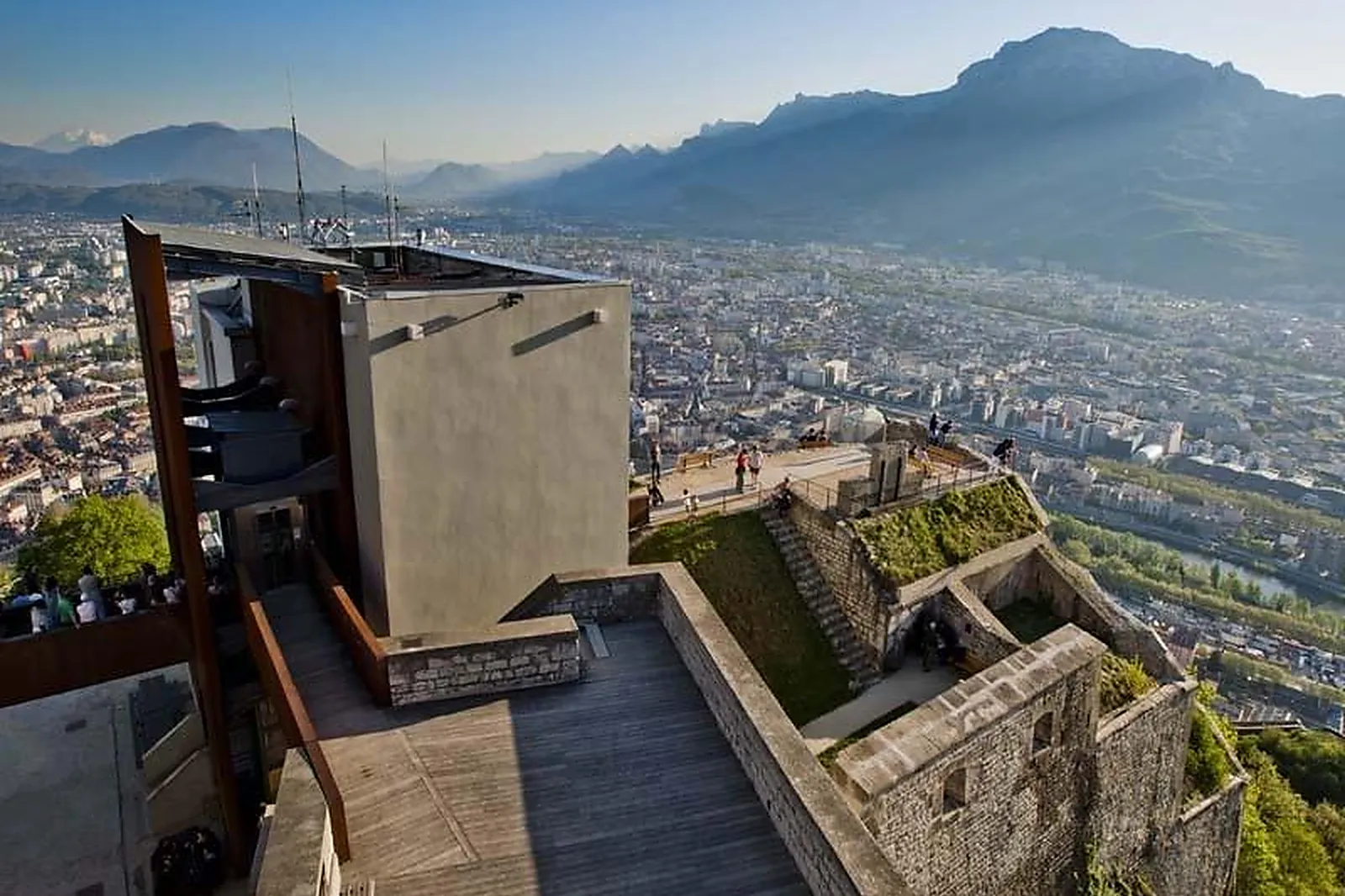 Lieux événementiels, FORTERESSE DE LA BASTILLE