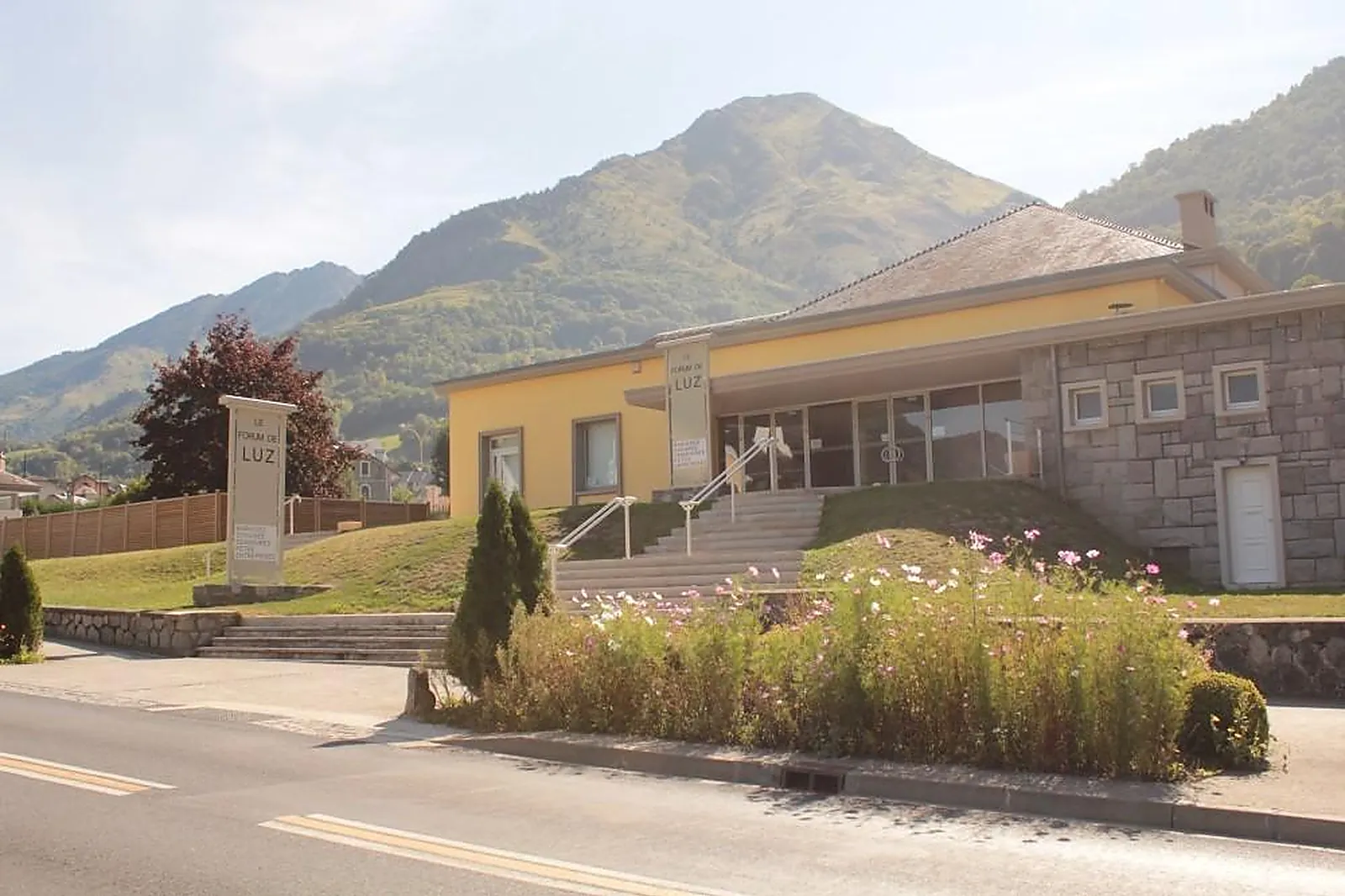 Lieux événementiels, FORUM DE LUZ