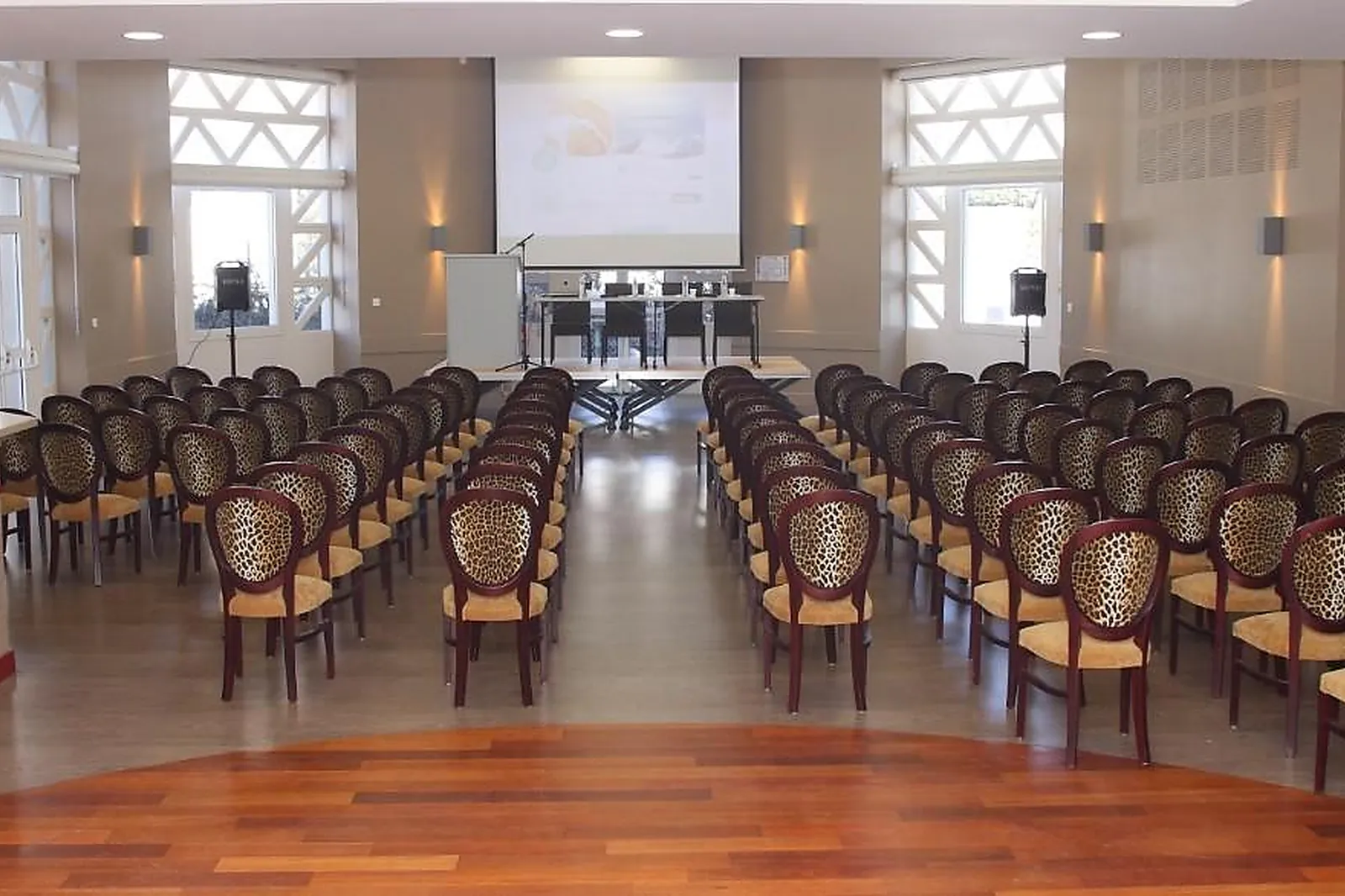 Lieux événementiels, FORUM DE LUZ