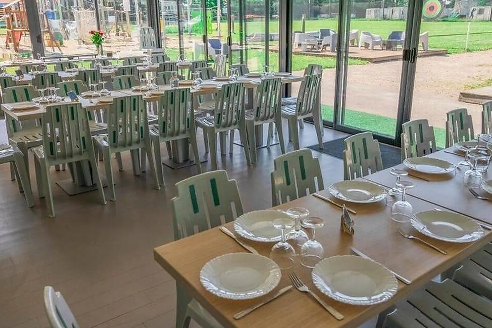 Lieux événementiels, FUNSHINE