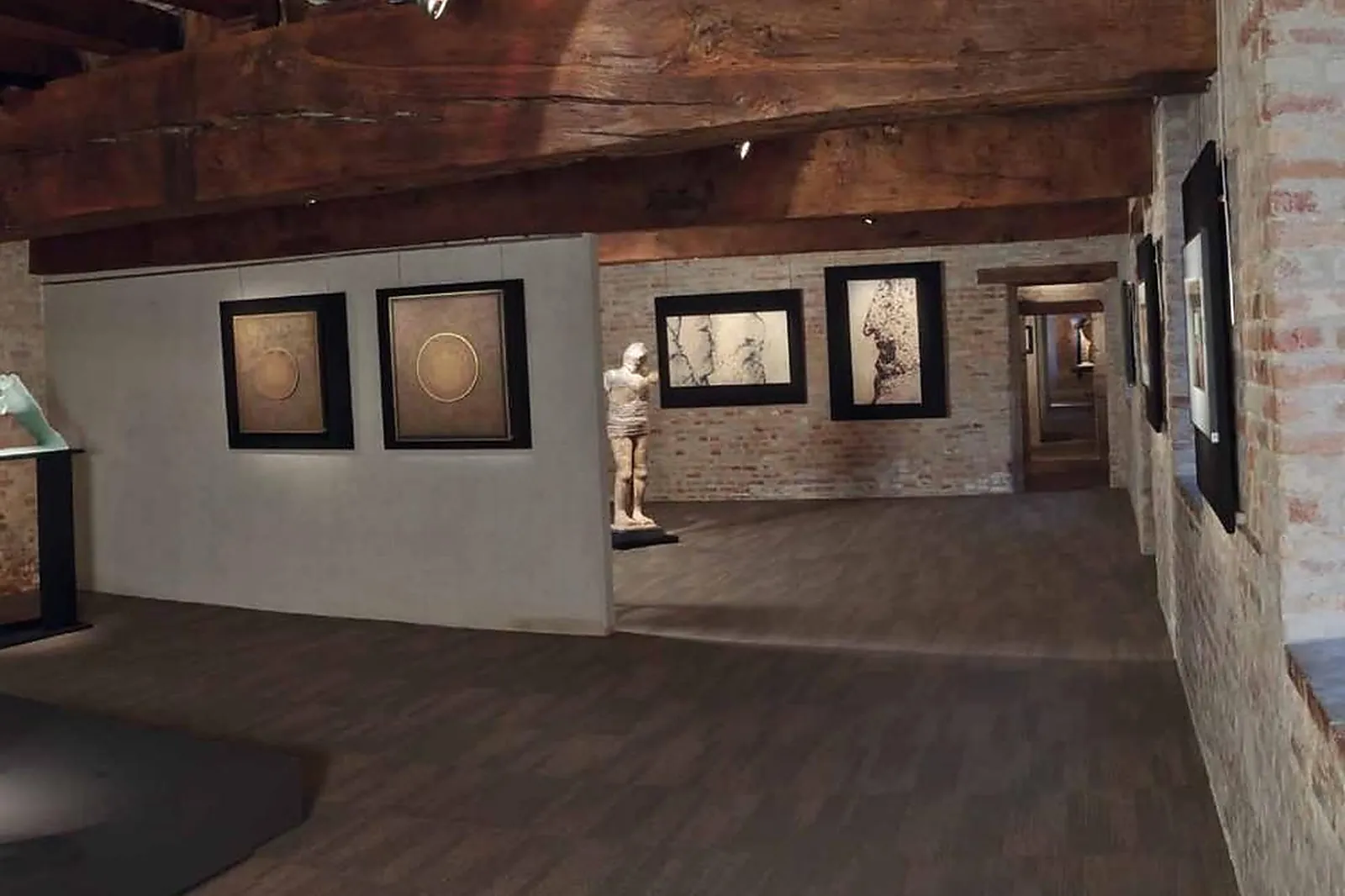 Lieux événementiels, GALERIE CAPAZZA