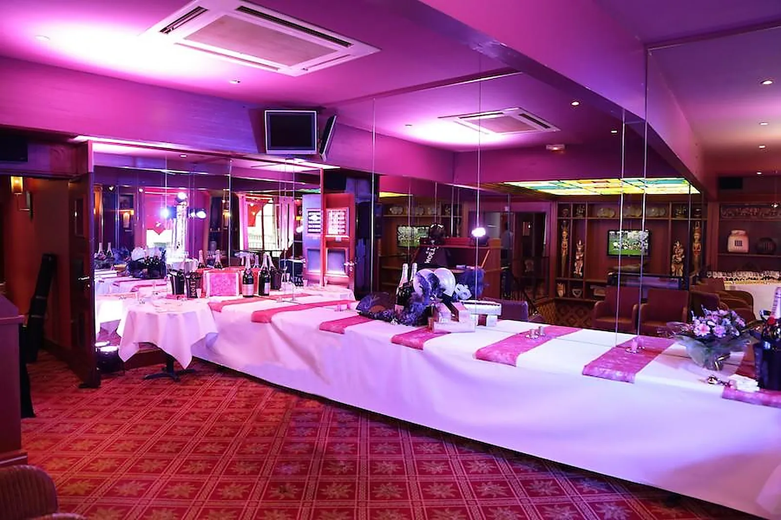 Lieux événementiels, GARDEN ICE CAFÉ