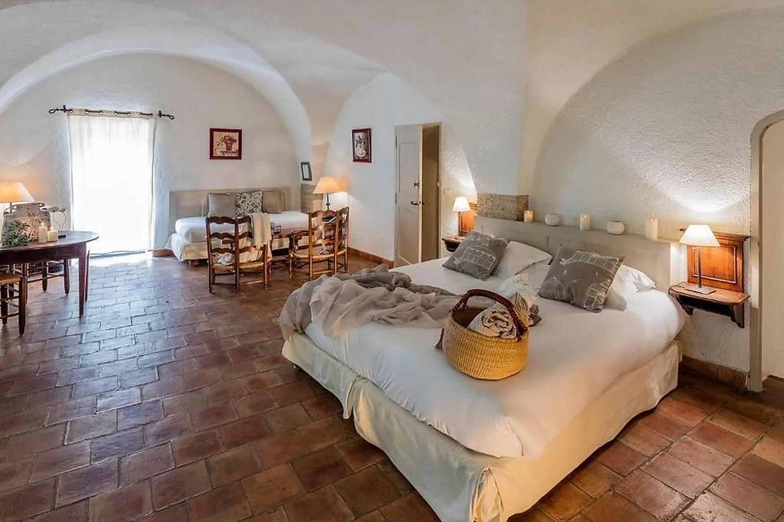 Lieux événementiels, GARRIGAE ABBAYE DE SAINTE CROIX