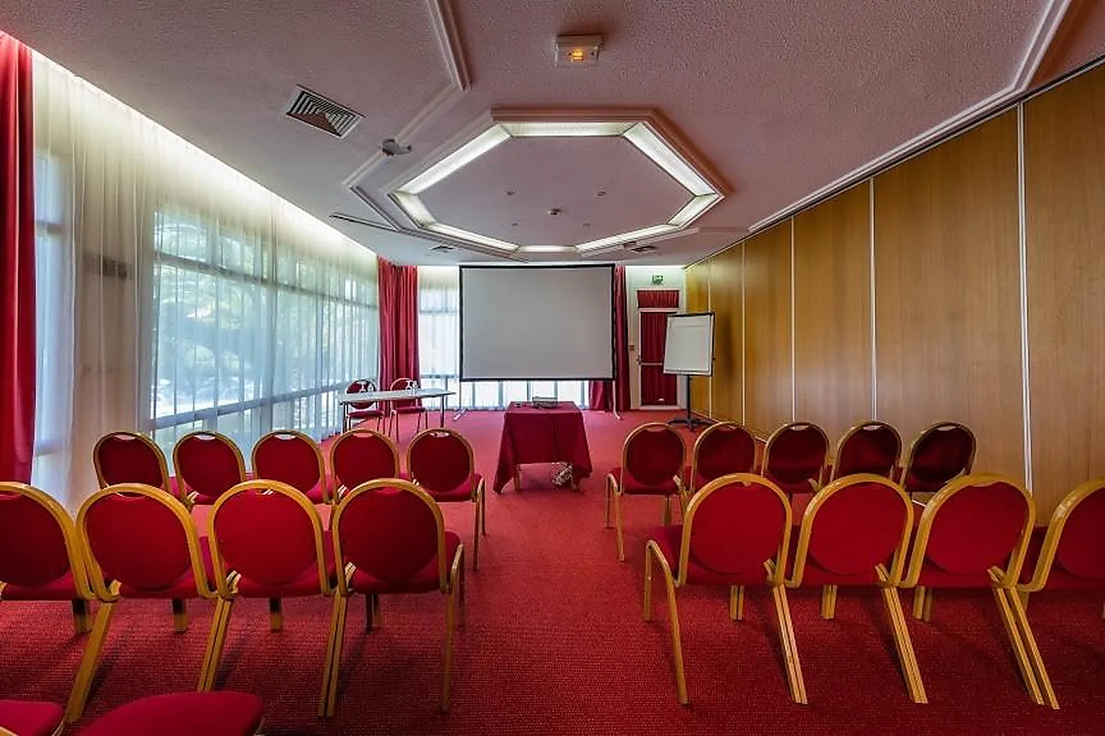 Lieux événementiels, GARRIGAE DOMAINE DE LL&RSQUO;ESTEREL