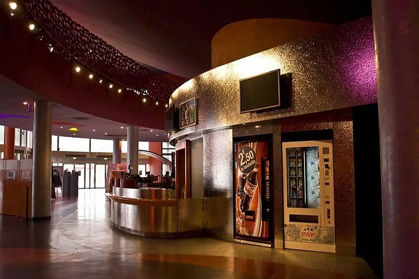 Lieux événementiels, GAUMONT DISNEY VILLAGE