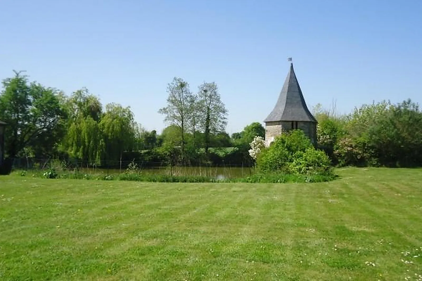 Lieux événementiels, GITE DE GROUPE LE RELAIS DE SAULGES