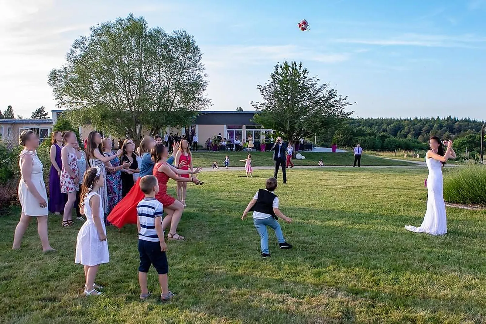 Lieux événementiels, GÎTES DE LA FORÊT