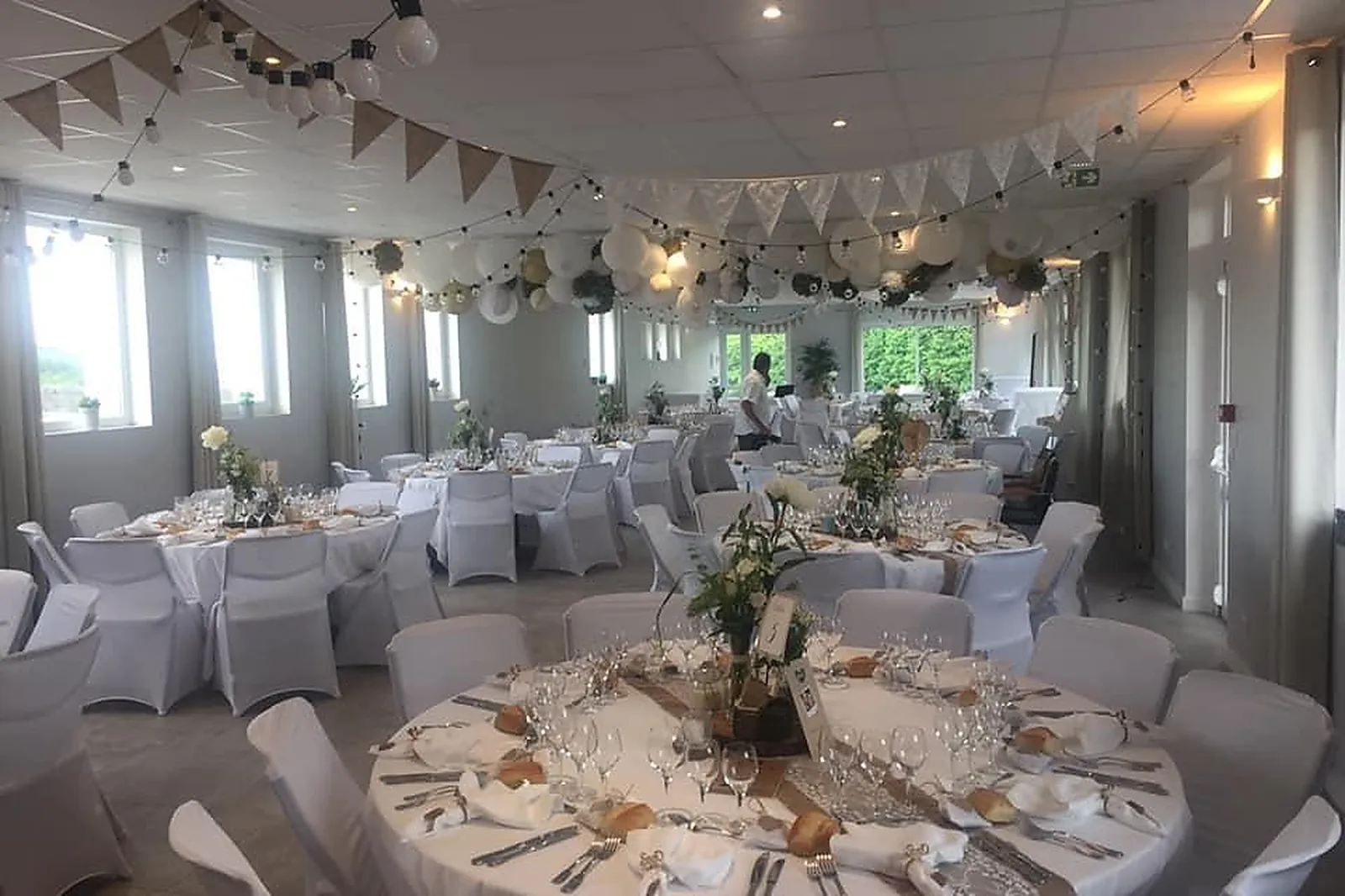 Lieux événementiels, GÎTES DE LA FORÊT