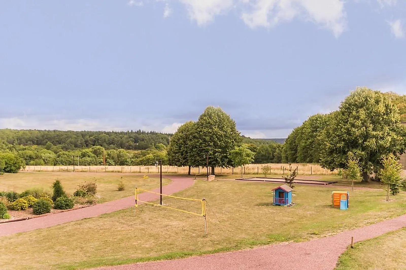Lieux événementiels, GÎTES DE LA FORÊT