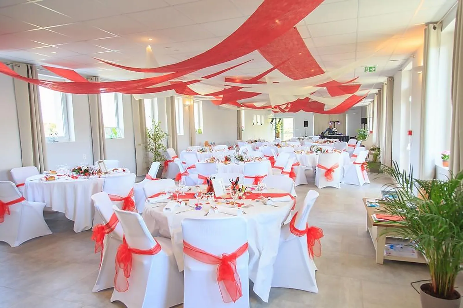 Lieux événementiels, GÎTES DE LA FORÊT