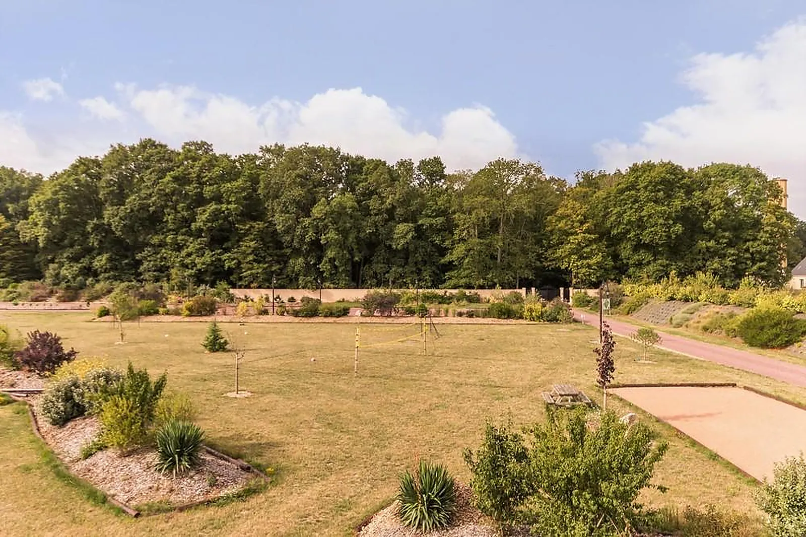 Lieux événementiels, GÎTES DE LA FORÊT
